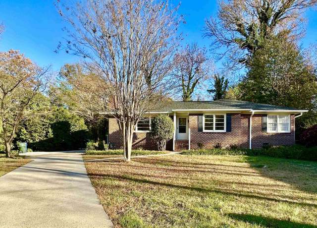 Property at 18 Brentwood Dr, Greenville, SC 29609, 3 beds, 1.5 baths