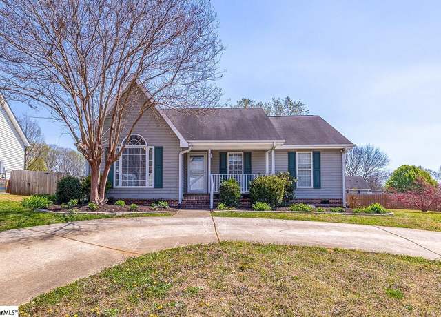 Property at 1102 Dunwoody Dr, Simpsonville, SC 29681, 3 beds, 2 baths