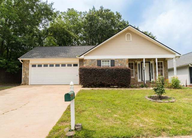 Property at 403 Brianna Dr, Boiling Springs, SC 29316, 3 beds, 2 baths