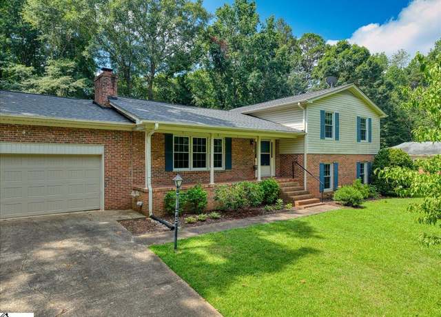 Property at 12 Lantern Dr, Greer, SC 29651, 4 beds, 3 baths