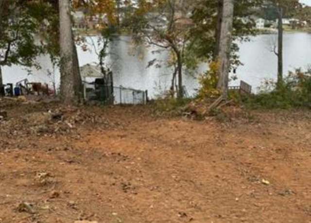 Property at 406 S Lakeview Dr, Duncan, SC 29334