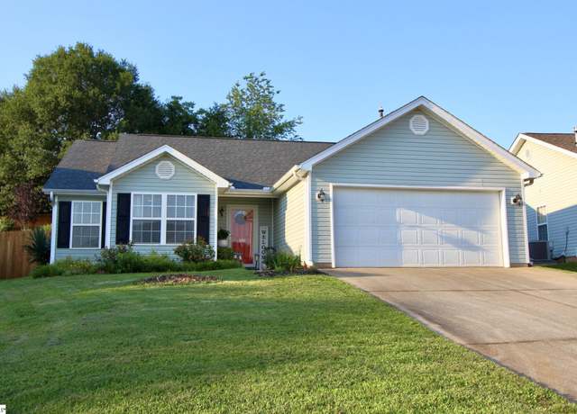 Property at 140 Kingscreek Dr, Greer, SC 29650, 3 beds, 2 baths