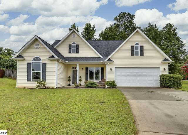 Property at 7 Cabrini Ct, Simpsonville, SC 29680, 3 beds, 2 baths