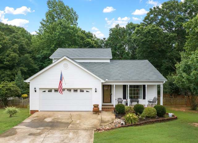 Property at 111 Brooke Lee Cir, Taylors, SC 29687, 3 beds, 2.5 baths