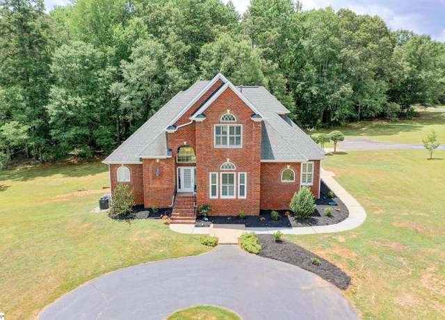 Property at 102 Mesa Path Rd, Easley, SC 29642, 4 beds, 3.5 baths