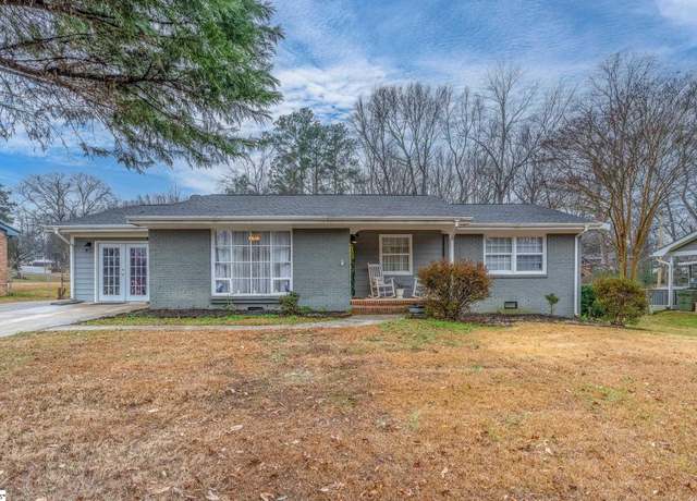 Property at 312 Bethel Dr, Mauldin, SC 29662, 3 beds, 2.5 baths