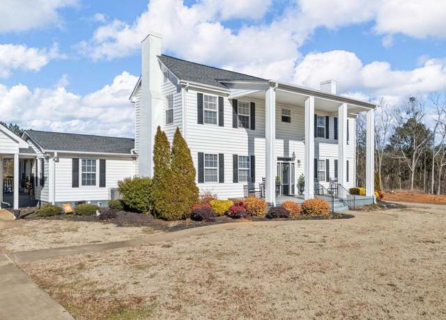 Property at 151 Strickland Dr, Roebuck, SC 29376, 3 beds, 2.5 baths