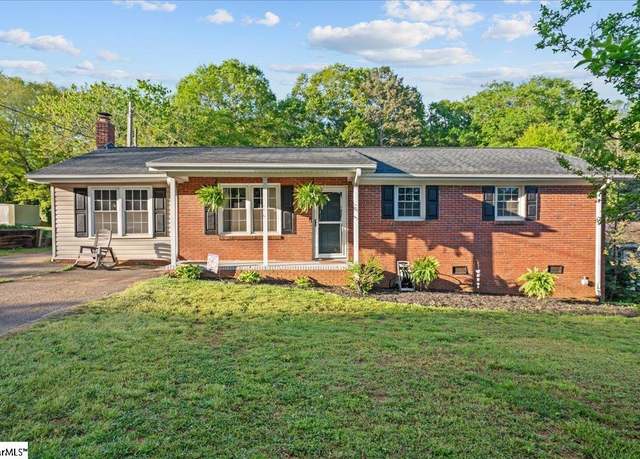 Property at 117 Basin Dr, Boiling Springs, SC 29316, 3 beds, 1.5 baths
