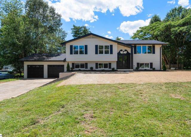 Property at 110 Devon Dr, Mauldin, SC 29662, 4 beds, 3.5 baths