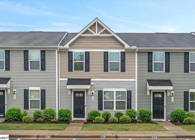 Property at 528 Hampton Towne Dr, Greenville, SC 29617, 3 beds, 2.5 baths