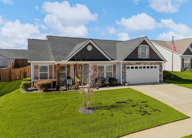 Property at 316 Meadowmoor Rd, Greer, SC 29651, 3 beds, 2 baths