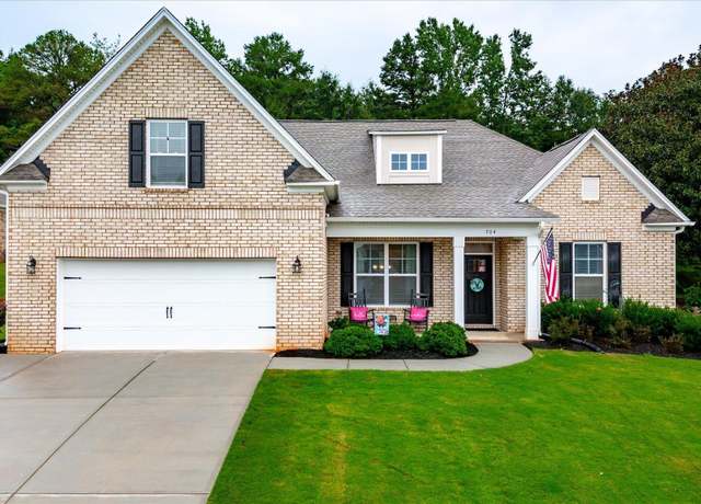 Property at 704 Bogey Blvd, Seneca, SC 29678, 4 beds, 3.5 baths