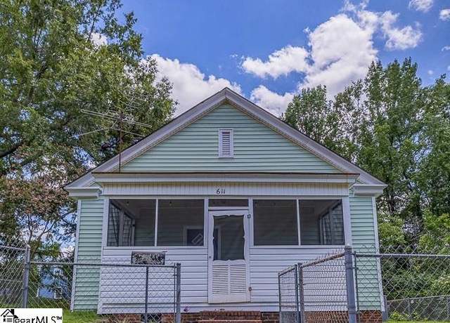 Property at 611 Round St, Woodruff, SC 29388, 2 beds, 1 bath