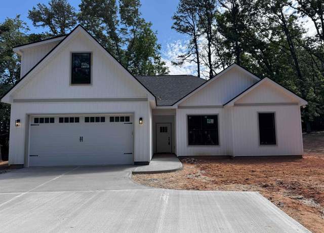 Property at 629 Mountain View Rd, Williamston, SC 29697, 4 beds, 3 baths