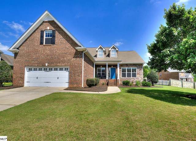 Property at 7 Dartford Ct, Easley, SC 29642, 4 beds, 2.5 baths