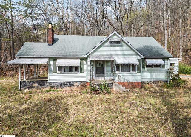 Property at 239 Phillips Trl, Greenville, SC 29609, 3 beds, 1.5 baths