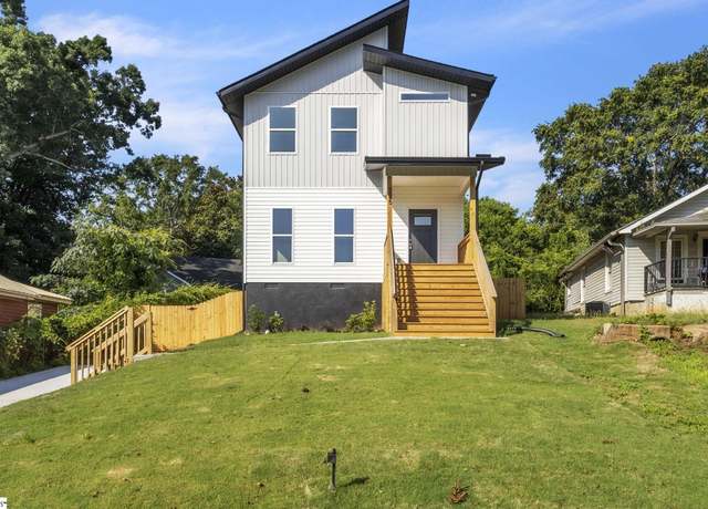 Property at 225 Goodrich St, Greenville, SC 29611, 3 beds, 2.5 baths