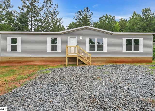 Property at 300 Redfern Ct, Easley, SC 29640, 3 beds, 2 baths