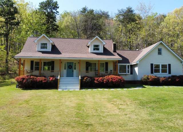 Property at 203 Wolf Creek Rd, Easley, SC 29640, 4 beds, 2 baths