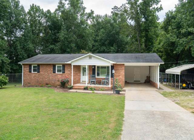 Property at 112 Pruitt Dr, Chesnee, SC 29323, 3 beds, 1.5 baths