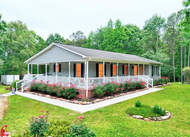 Property at 833 Duncan Creek Church Rd, Laurens, SC 29360, 2 beds, 2 baths