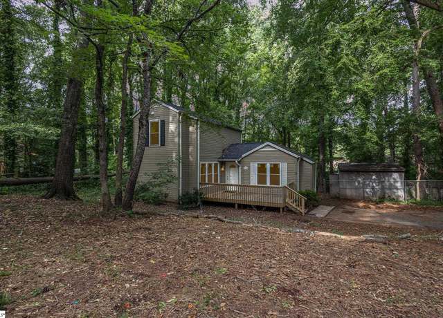 Property at 118 Evergreen Ct, Central, SC 29630, 3 beds, 2 baths