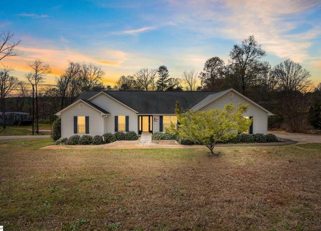 Property at 1097 Mountainsprings Rd, Anderson, SC 29621, 4 beds, 2 baths