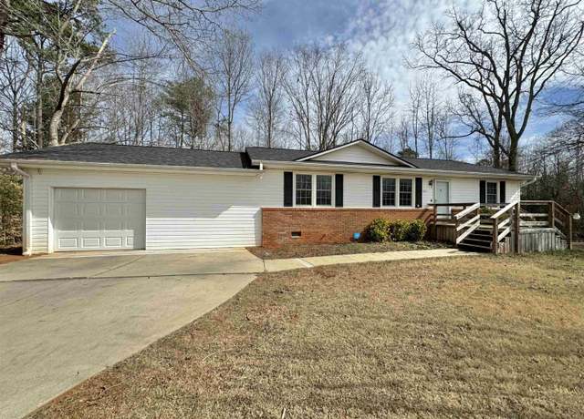 Property at 704 Jameson Rd, Easley, SC 29640, 3 beds, 2 baths