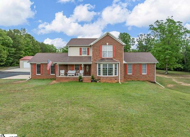 Property at 530 Hulon Howard Rd, Landrum, SC 26365, 4 beds, 3.5 baths