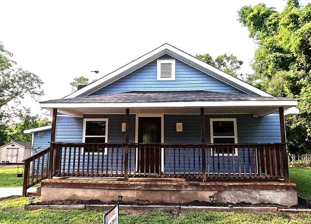 Property at 105 Anderson St, Spartanburg, SC 29301, 2 beds, 1 bath