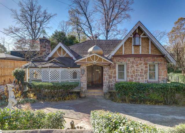 Property at 827 N Franklin Rd, Greenville, SC 29617, 3 beds, 2 baths