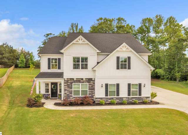 Property at 153 Coppermine Dr, Easley, SC 29642, 5 beds, 3 baths
