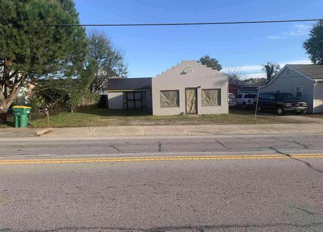 Property at 5286 S Main St, Cowpens, SC 29330, 0.5 baths