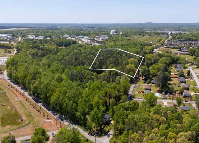 Property at 218 Pleasant Dr, Greer, SC 29651