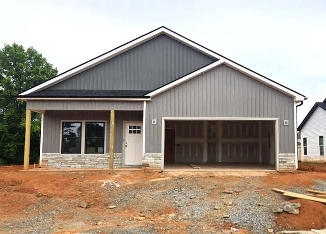 Property at 1032 S November Dr, Boiling Springs, SC 29316, 3 beds, 2 baths