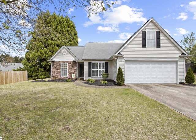 Property at 222 Crestwood Ct, Easley, SC 29642, 3 beds, 2 baths