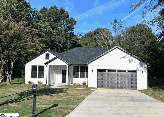 Property at 6 Gavin Pl, Taylors, SC 29687, 3 beds, 2.5 baths