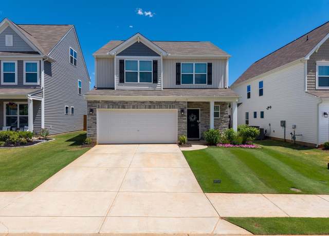 Property at 277 Pendergast Rd, Greenville, SC 29605, 3 beds, 2.5 baths