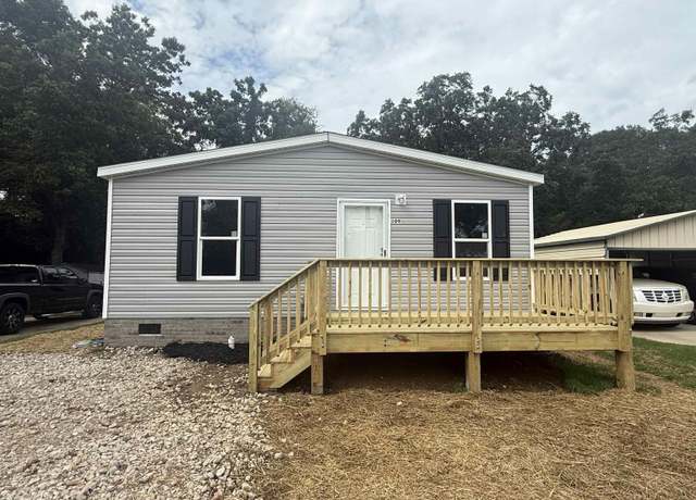 Property at 109 Crosby St, Gaffney, SC 29340, 3 beds, 2 baths