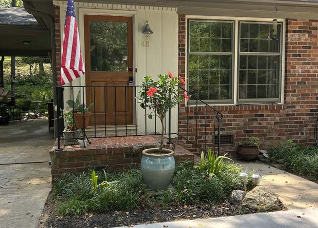 Property at 4B Heritage Ct, Greenville, SC 29615, 2 beds, 1 bath