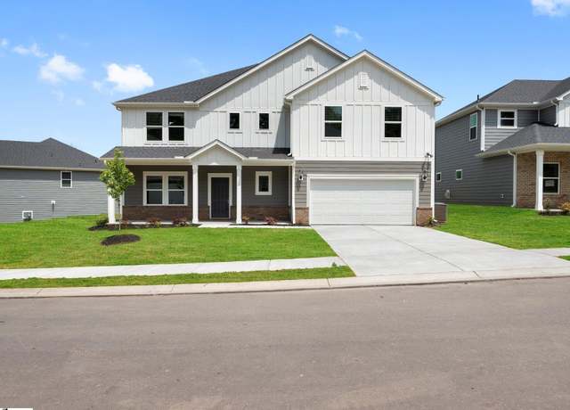 Property at 105 Veracruz Ct, Greenville, SC 29605, 5 beds, 4.5 baths