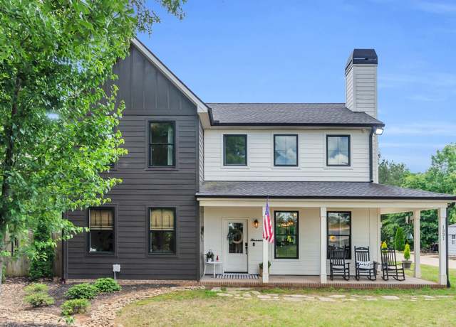 Property at 1331 Groce Meadow Rd, Taylors, SC 29687, 4 beds, 3 baths