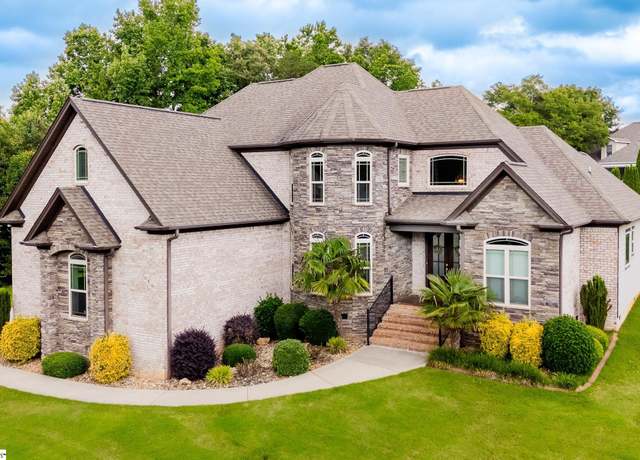 Property at 740 N Alamosa Dr, Boiling Springs, SC 29316, 4 beds, 3 baths