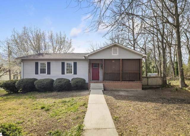 Property at 1510 S Fant St, Anderson, SC 29624-3317, 3 beds, 2 baths