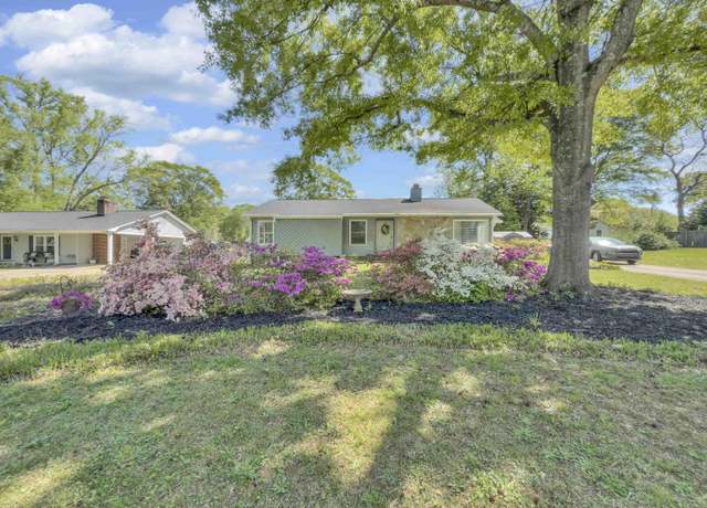 Property at 110 Oak Dr, Greer, SC 29650, 3 beds, 2 baths
