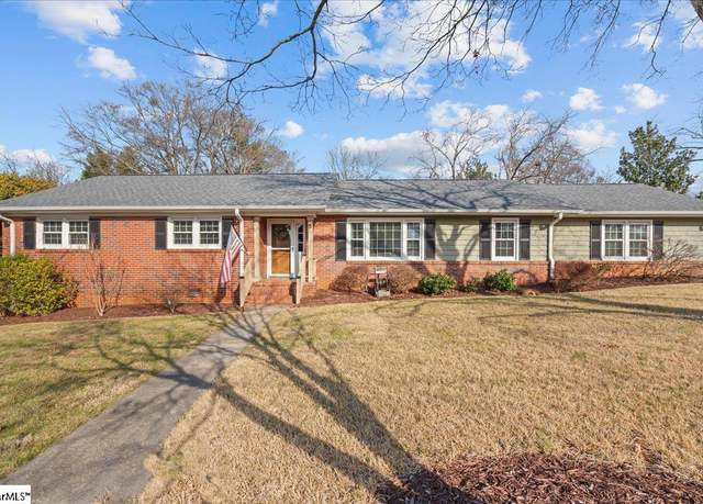 Property at 5 Isaac Ln, Greenville, SC 29615, 3 beds, 2 baths