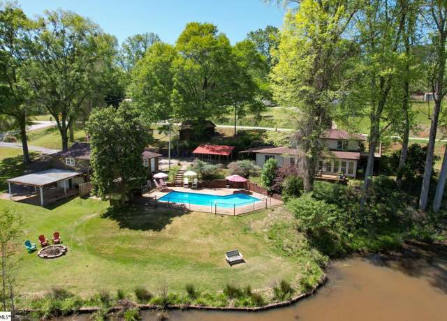 Property at 1212 Riveroak Rd, Inman, SC 29349, 3 beds, 2.5 baths