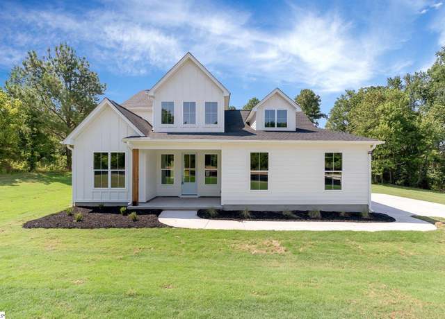 Property at 293 Pine Hills Rd, Woodruff, SC 29388, 4 beds, 2.5 baths