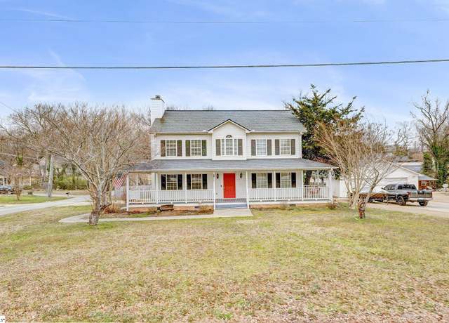 Property at 401 Claremont Cir, Spartanburg, SC 29301, 3 beds, 2.5 baths