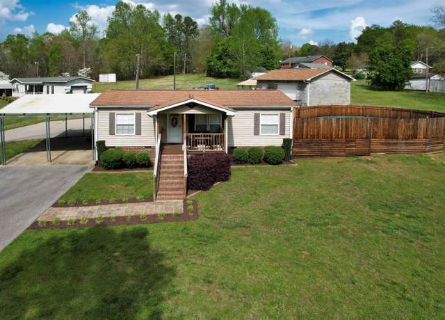 Property at 118 Brooke Dr, Union, SC 29379, 3 beds, 2 baths